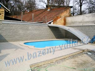 Zastřešení bazénů - na zeď